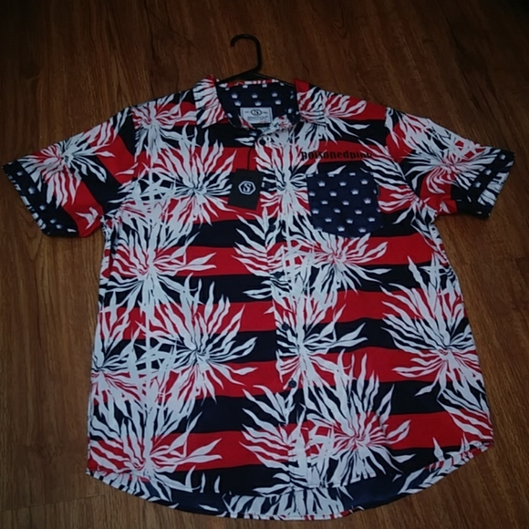 Mens  button-down collar shirt - Picture 3 of 3